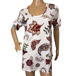 Lularoe Floral Paisley Print Morgan Flare
Tee Size M